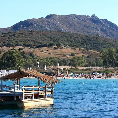 Le Dalie With Shared Pool - Happy Appartamento