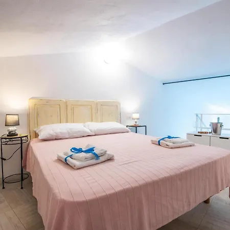 Le Dalie With Shared Pool - Happy Appartement Marinella (Sardinia)